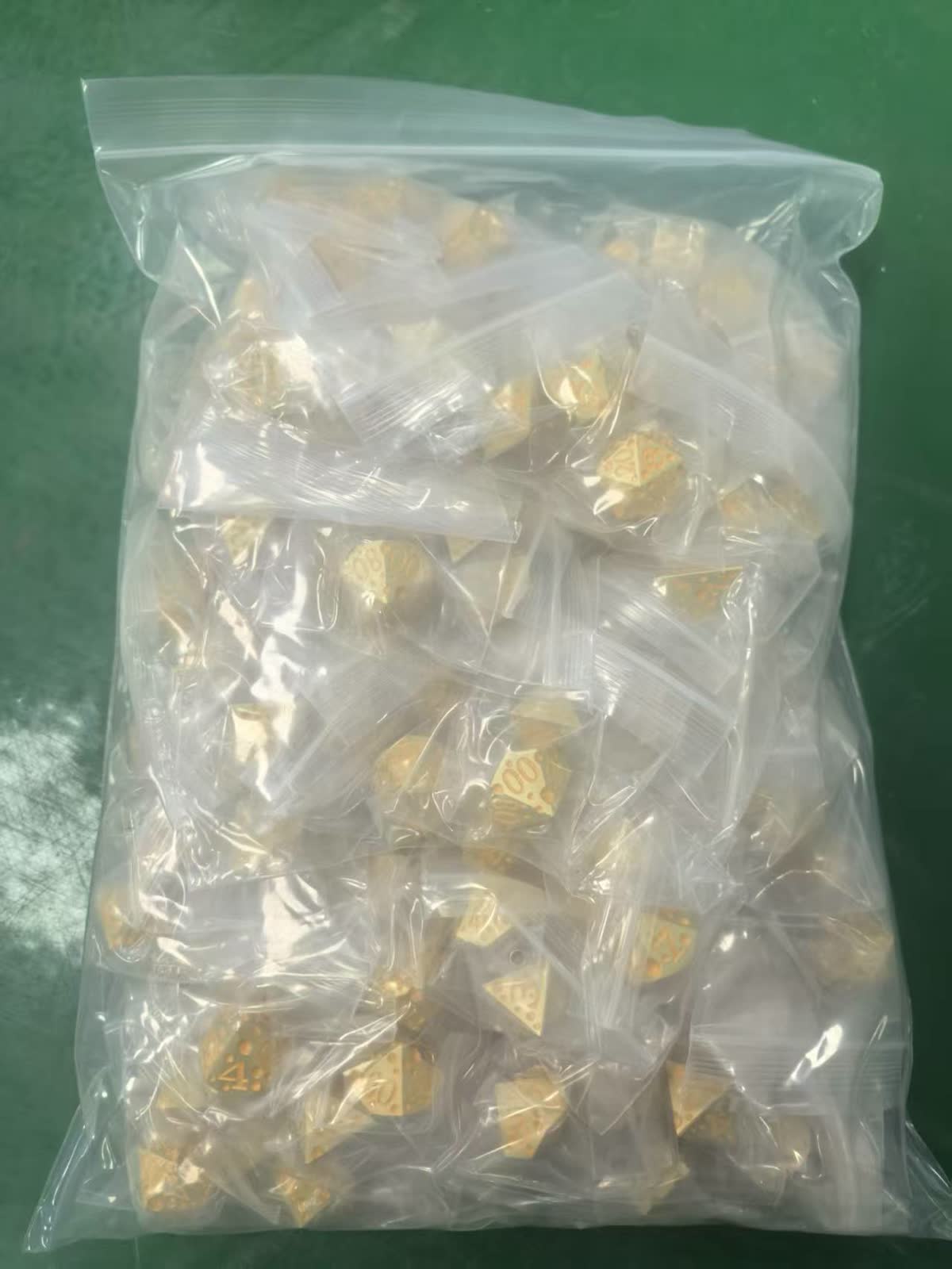 Die-cast zinc alloy DND dice set, one of the in-house metal lines