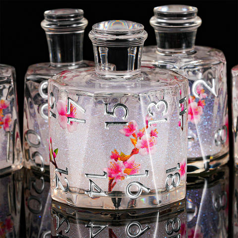 Flower-inclusion bottle dice — modern hand craft in resin